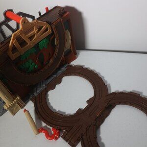 2009 Thomas And Friends Take n Play Rescue From Misty Island Play Set